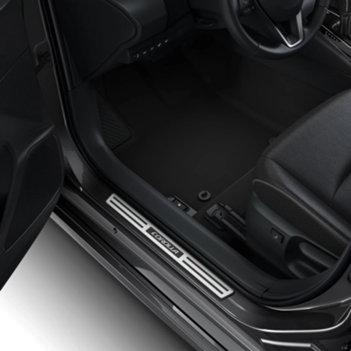 Алюминиевые накладки на пороги 0